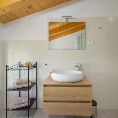 Prestige Azinetti With Pool - Three Bedroom Hébergement de vacances Štokovci