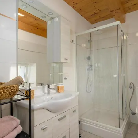 Hébergement de vacances Prestige Azinetti With Pool - Three Bedroom