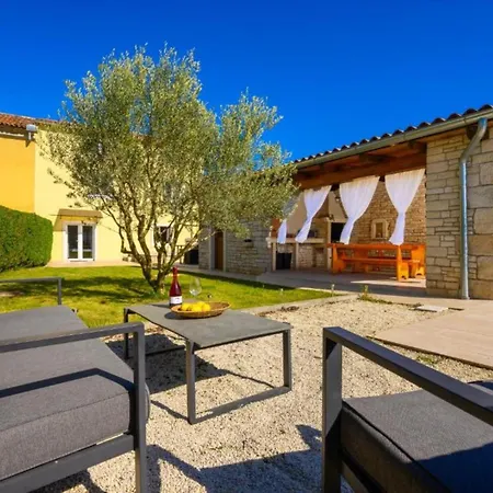 Prestige Azinetti With Pool - Three Bedroom *